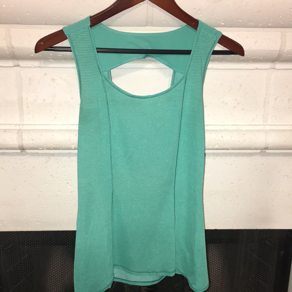 0321 Lululemon women’s tank medium